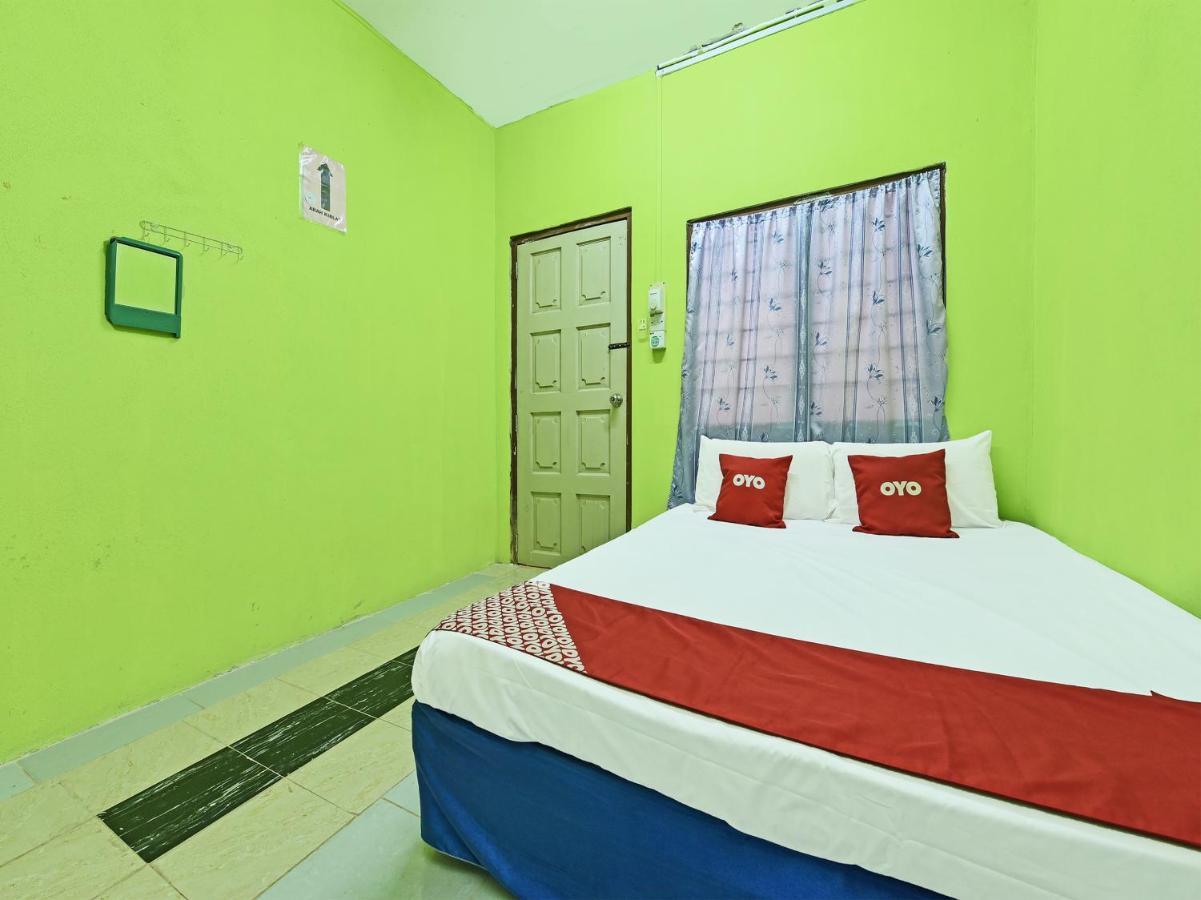 Oyo 90454 Haza Harmoni Guesthouse Kota Bharu Exterior photo
